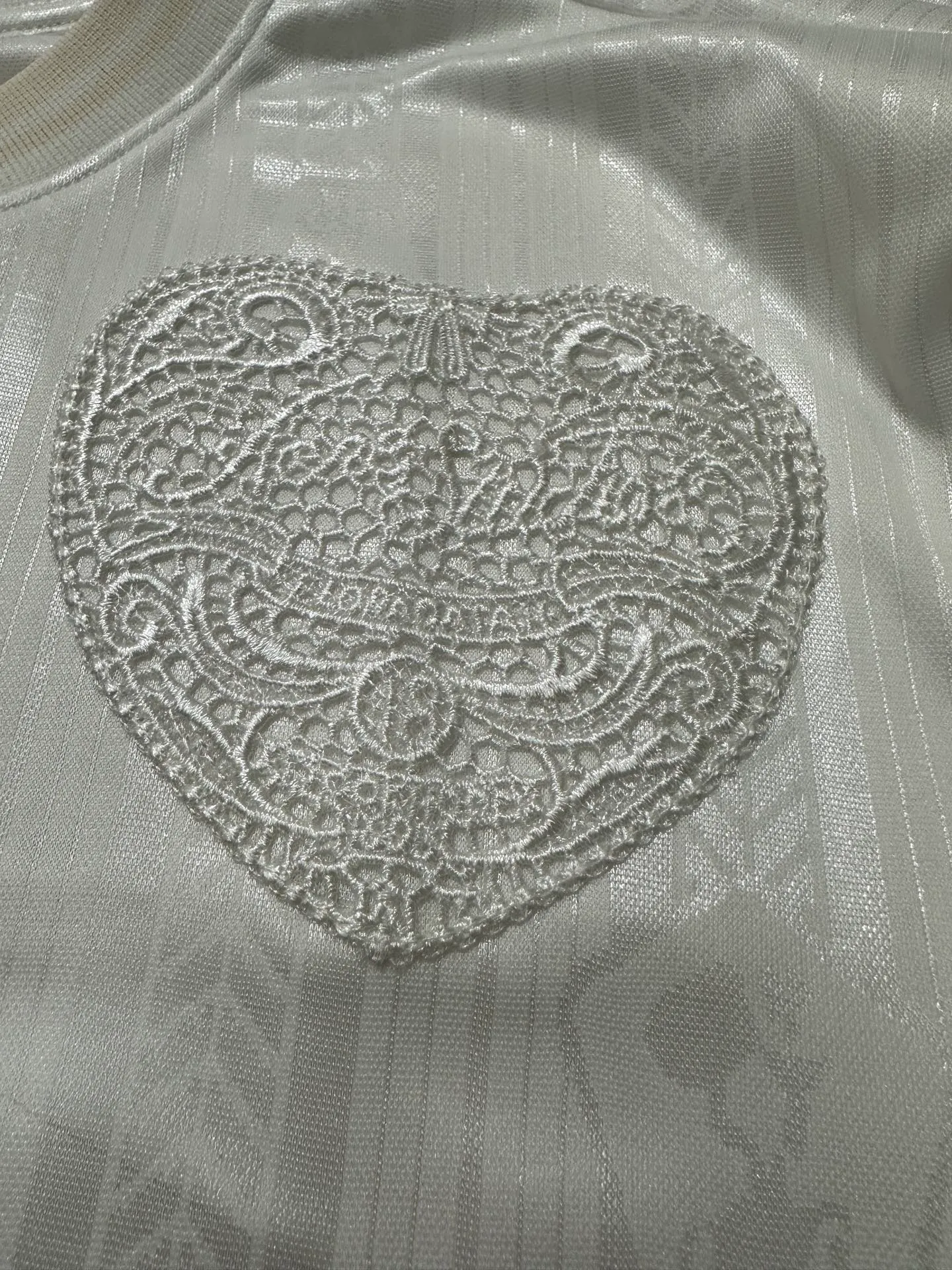 190 Acne Studios 26SS football jersey technical jacquard fabric logo long-sleeved jersey Fabric: Made of customized polyester fiber high count jacquard fabric 170g 100% cotton twill fabric g Customized hardware Thread Accessories Matching version Men's and women's Same Style Color: White Size: S M L XL